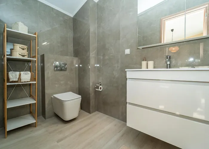 Aegean Grace * Nea Iraklitsa